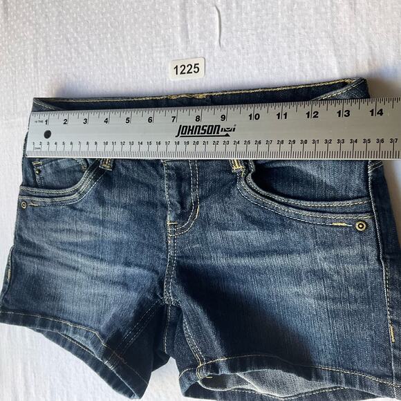 Sequin Heart Women’s Denim Short Shorts size 1 (XS), Jeans Blue - Picture 2 of 9